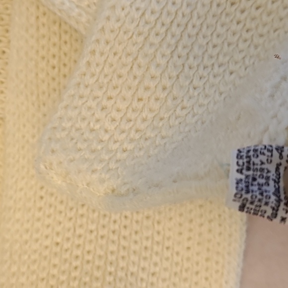 CREAM COLORED HAT AND SCARF COMBO - Picture 4 of 8